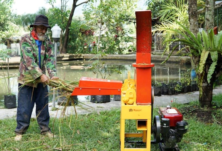 Mesin giling bantuan KLHK di Mandalawangi Garut, Jawa Barat.