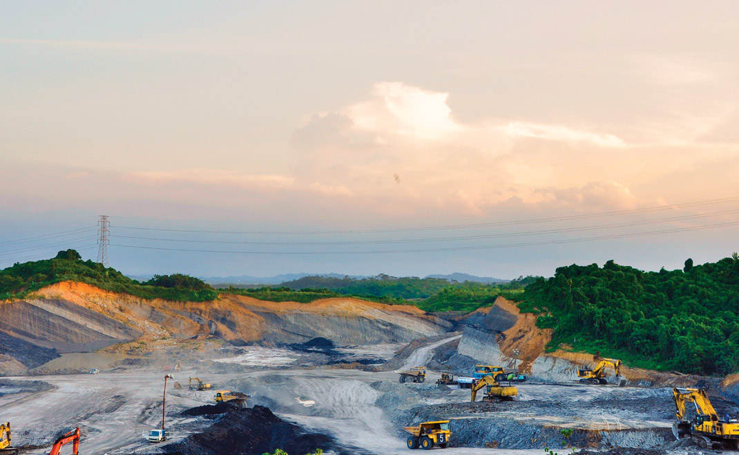 Pertambangan batu bara di Kalimantan Timur (Foto: R. Eko Tjahjono)