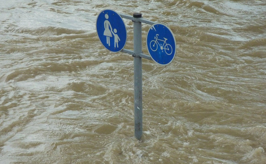Banjir di perkotaan (Foto: Hermann/Pixabay)