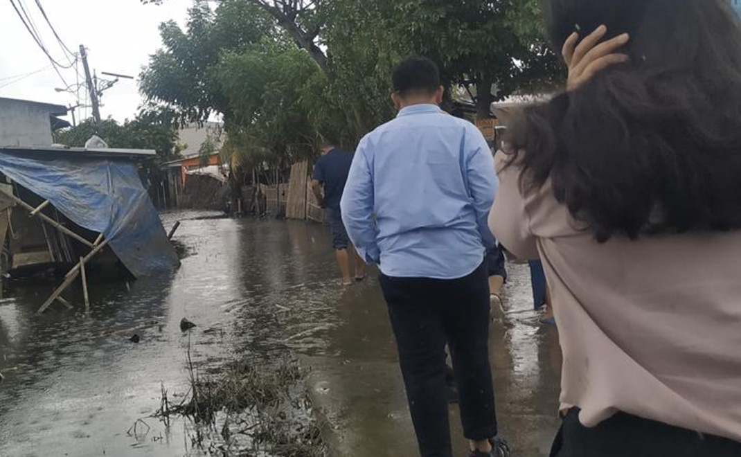 Banjir di Kalideres, Jakarta (Foto: Siti Sadida Hafsyah)