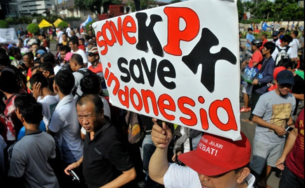 Save KPK Save Indonesia: Demonstrasi masyarakat mendukung KPK (Foto: Dok. FD)