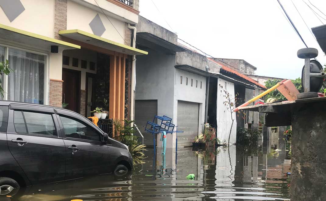 Kecepatan penurunan tanah di Semarang lebih cepat dibanding kenaikan muka air laut. Banjir rob menjadi salah satu bencana iklim yang memerlukan peta bencana berbasis geospasial (Foto: Istimewa)