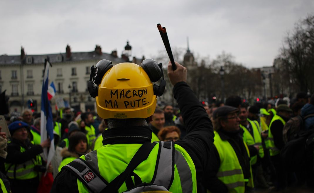 Demonstrasi jaket kuning di Paris